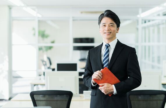 フリーランスにも安心のサポート体制が充実 | 副業・代理店のライフセレクトが姫路市での独立を支援